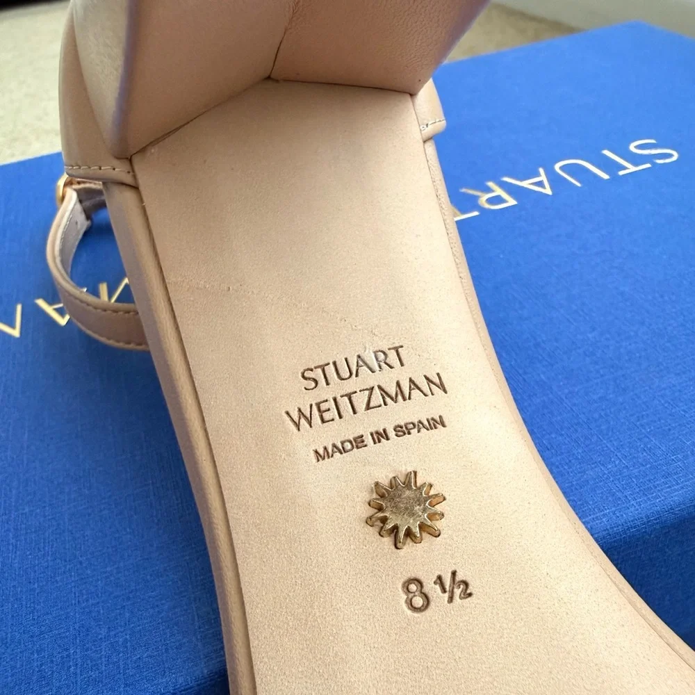Stuart Weitzman •nwt excellent